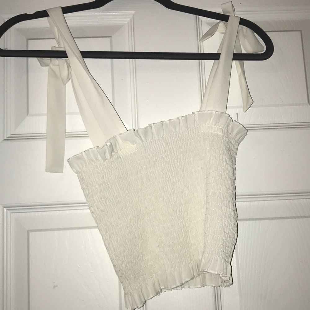 Tube top with adjustable white straps